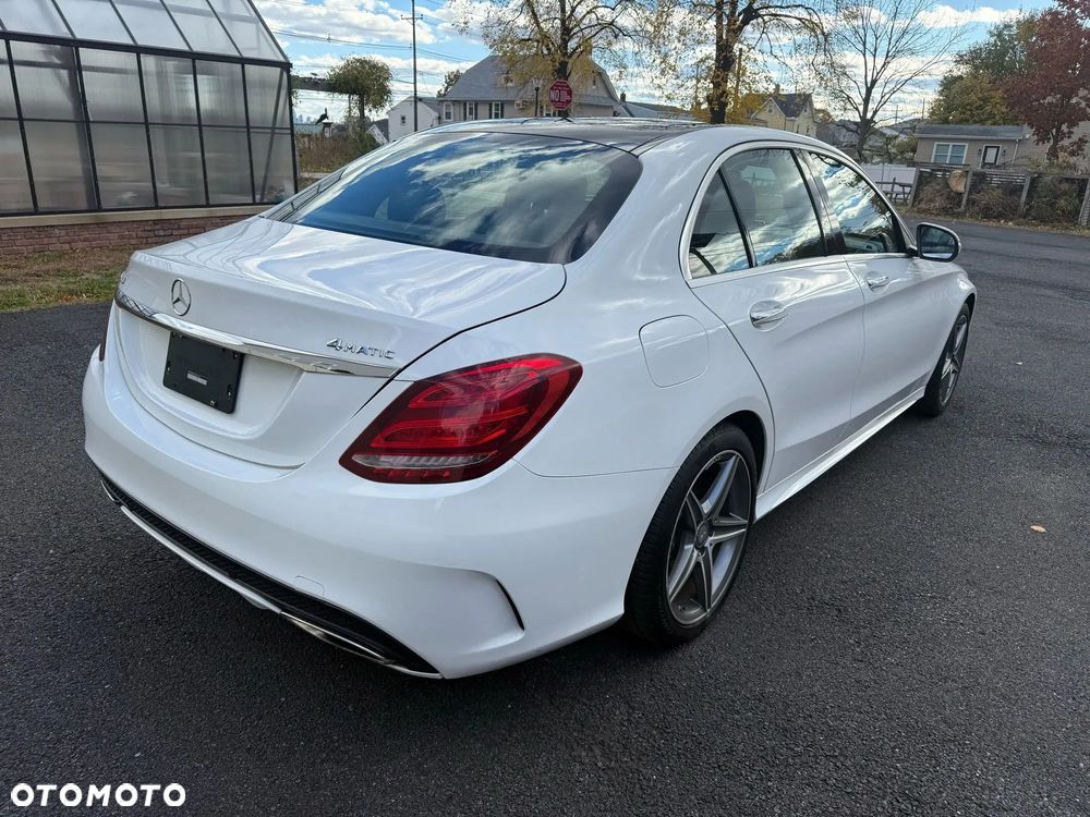 Mercedes-Benz Klasa C 300 9G-TRONIC AMG Line - 4