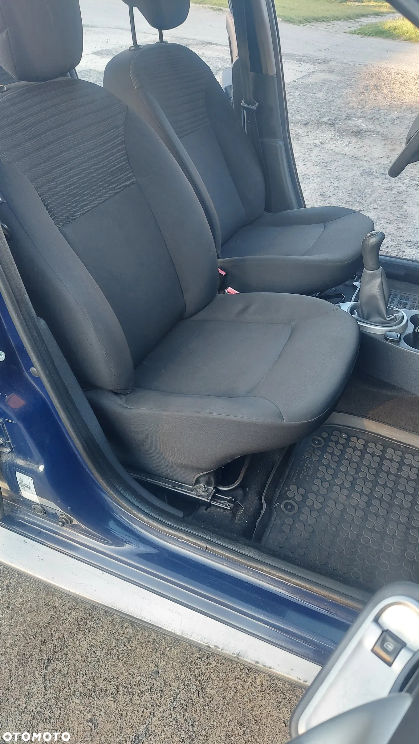 Dacia Duster 1.6 SCe Laureate S&S - 24