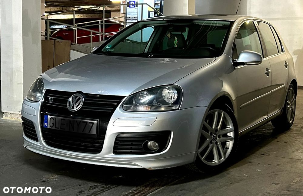 Volkswagen Golf V 2.0 TDI DPF GT Sport - 11