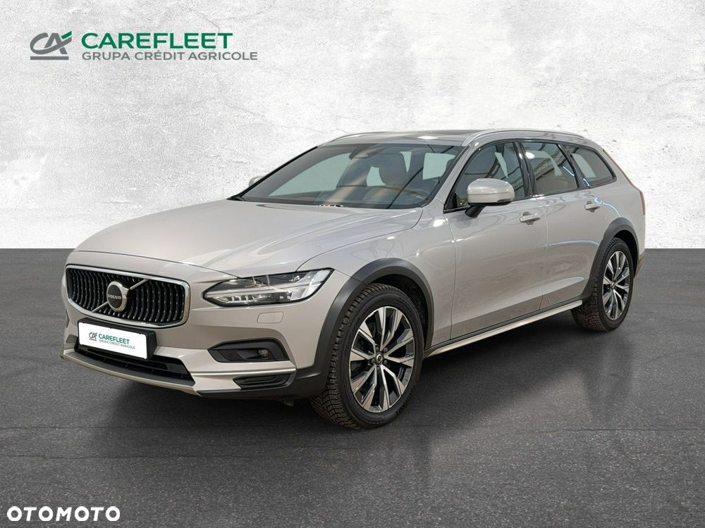 Volvo V90 Cross Country - 1