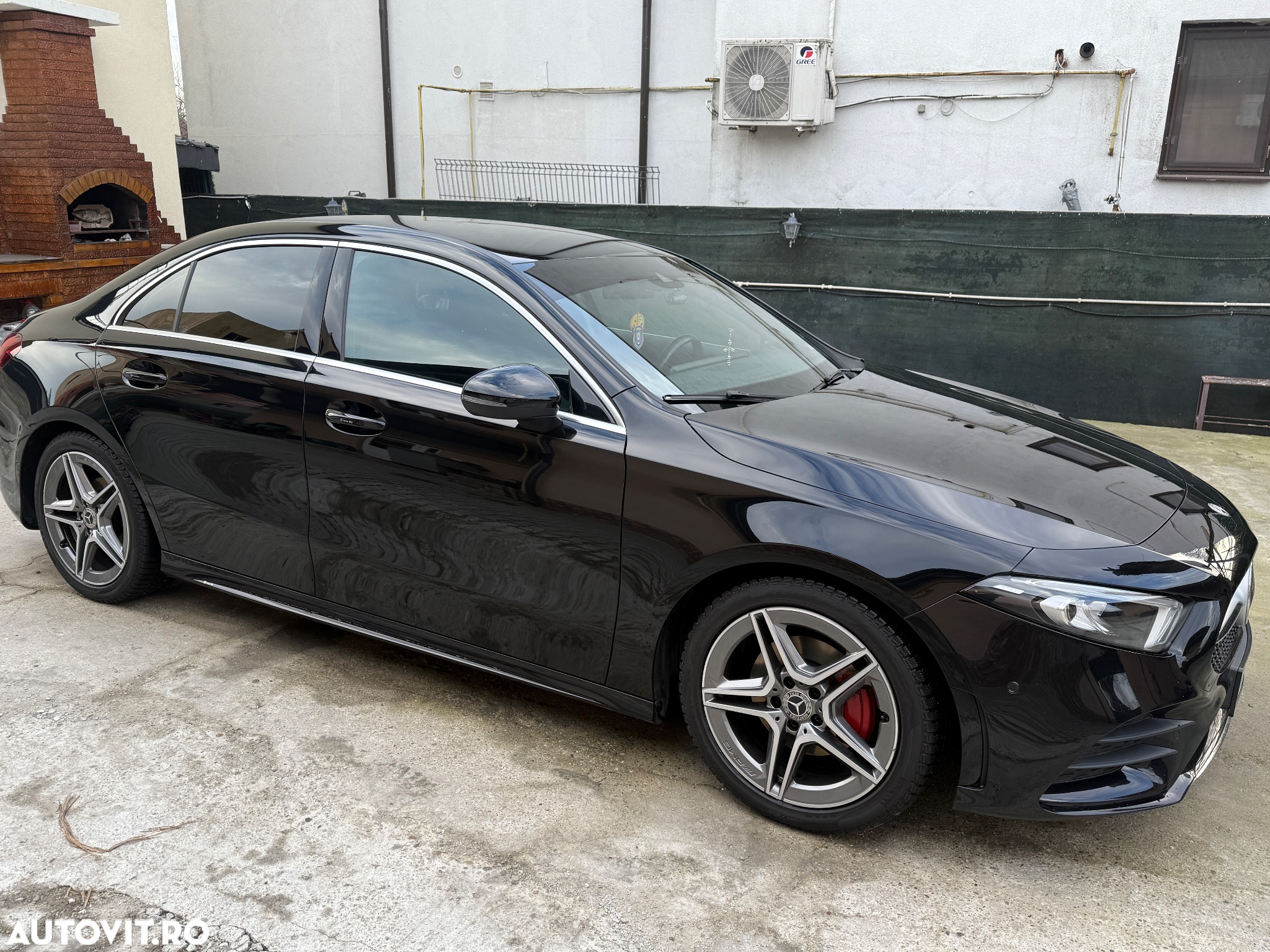 Mercedes-Benz A - 12