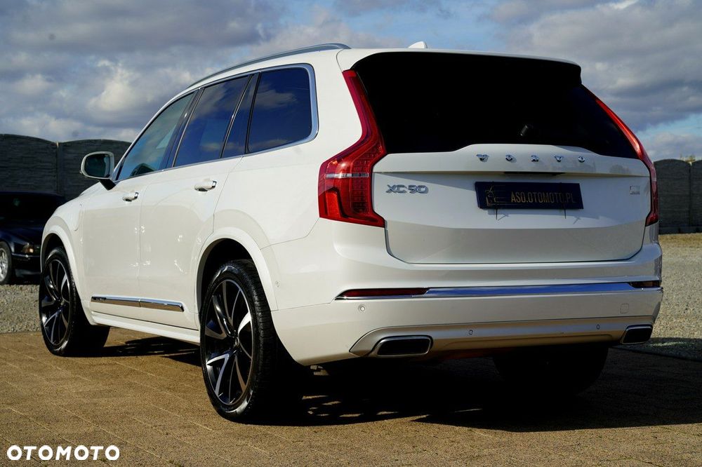 Volvo XC 90 - 8
