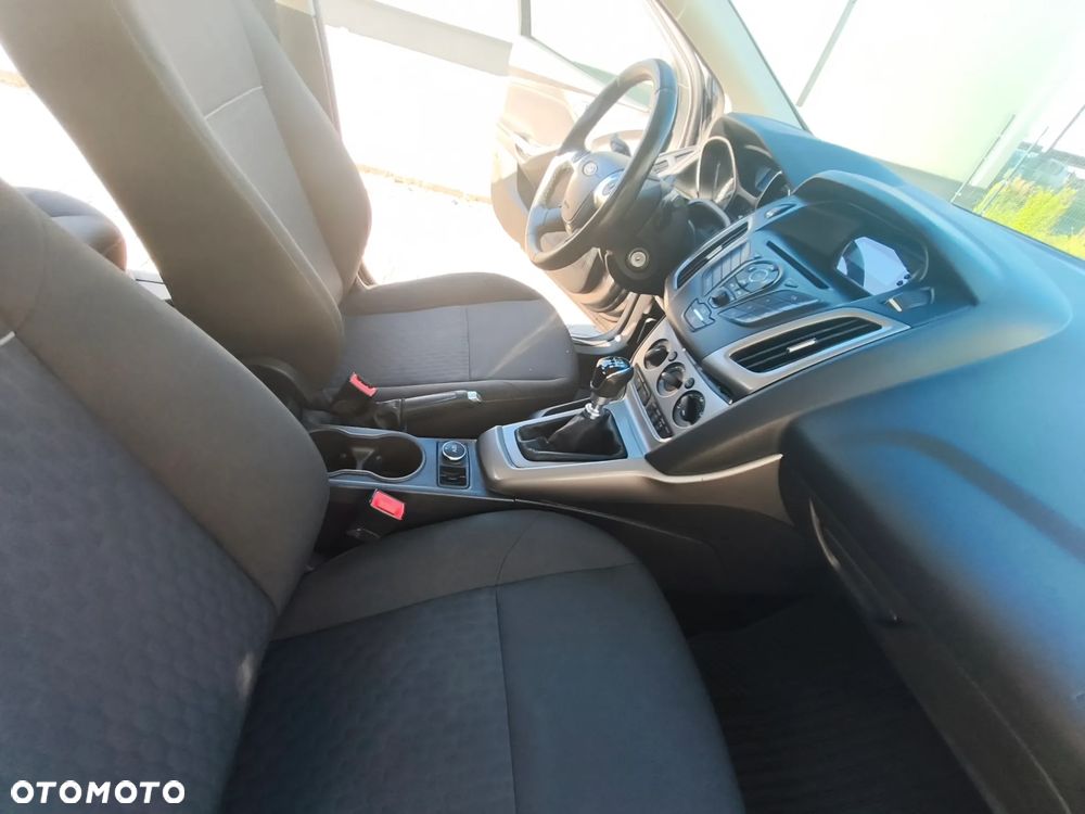 Ford Focus 1.6 EcoBoost Trend - 17
