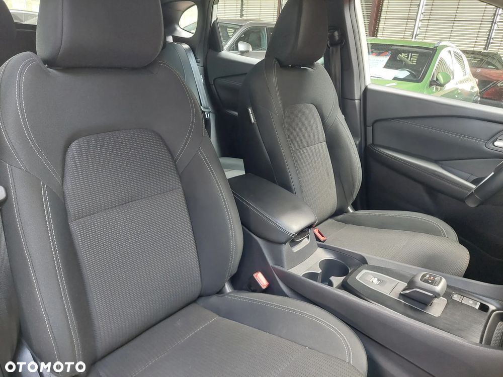 Nissan Qashqai 1.3 DIG-T mHEV N-Connecta Xtronic - 9