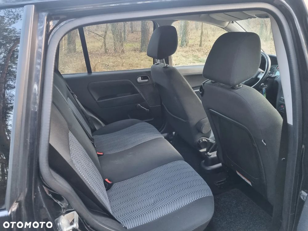 Ford Fusion 1.6 + - 16