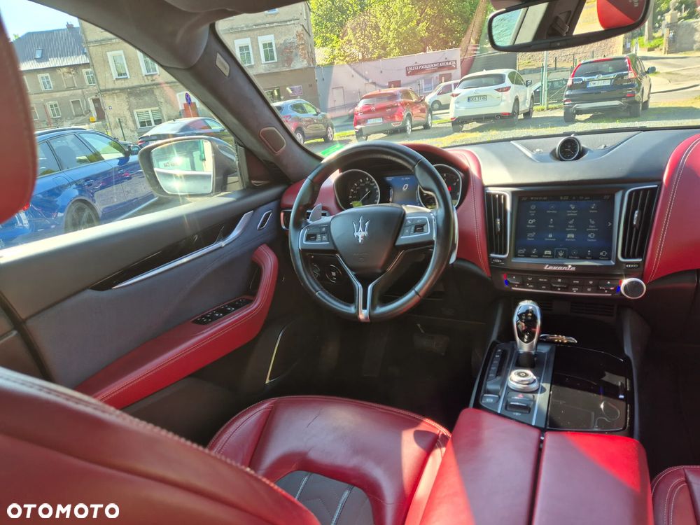 Maserati Levante Q4 GranLusso - 23