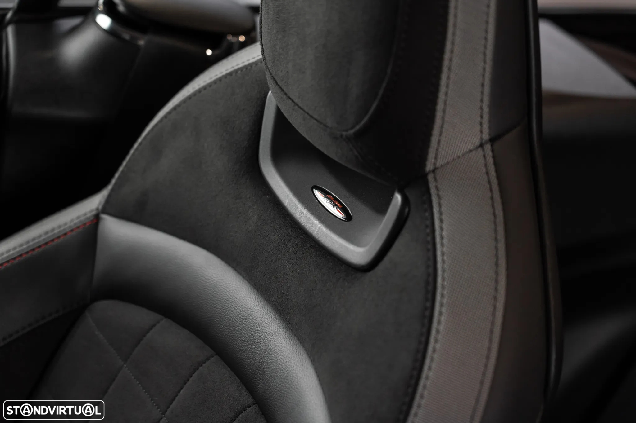 MINI Cabrio John Cooper Works Auto Desportiva - 28
