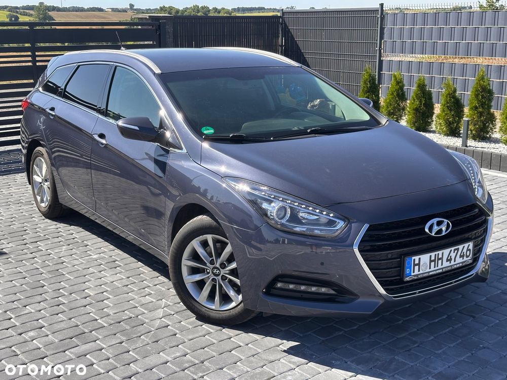 Hyundai i40 Kombi blue 1.7 CRDi Classic - 3