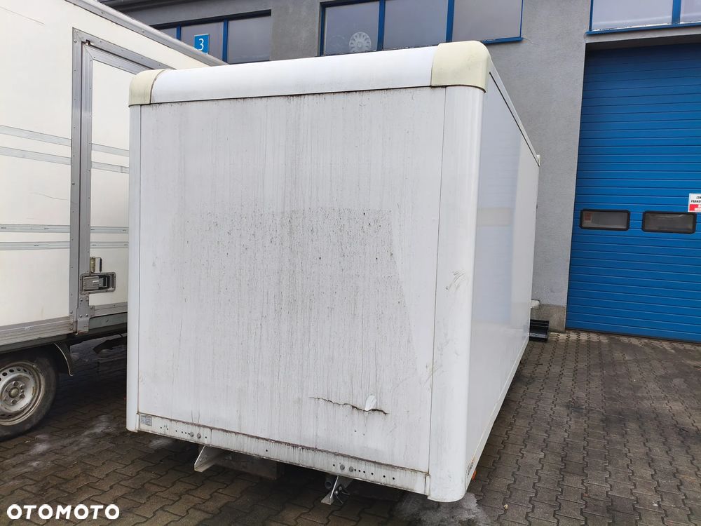 Iveco KONTENER  35C - 3