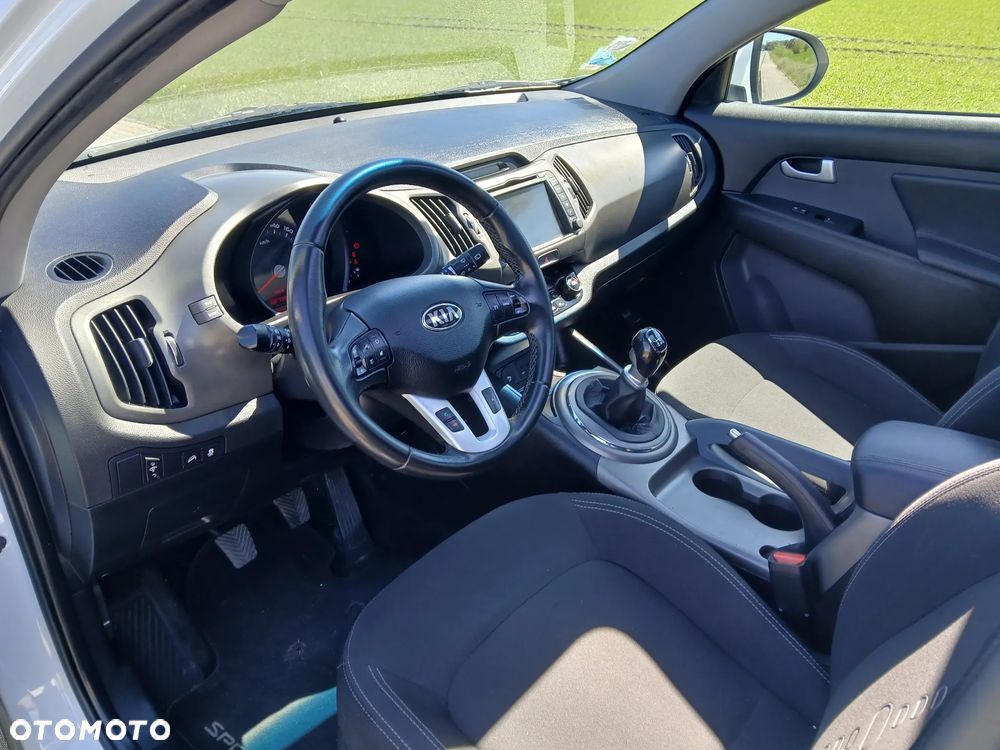 Kia Sportage 1.7 CRDI 2WD ISG Dream-Team Edition - 30