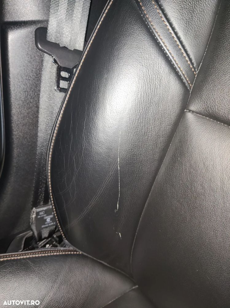 Volvo V40 T5 VEA AWD Aut Momentum - 28