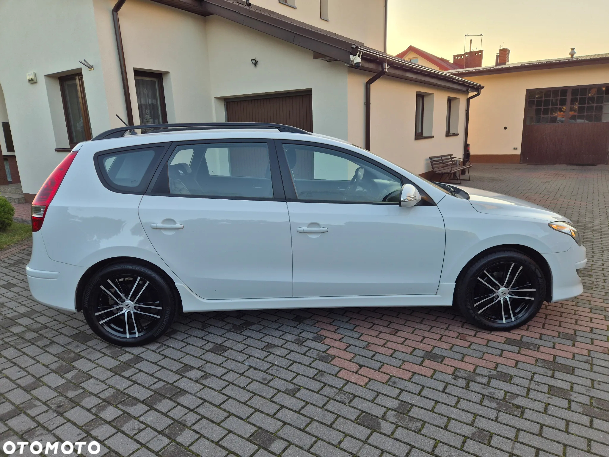 Hyundai i30 i30cw 1.6 CRDi Edition 20 - 10