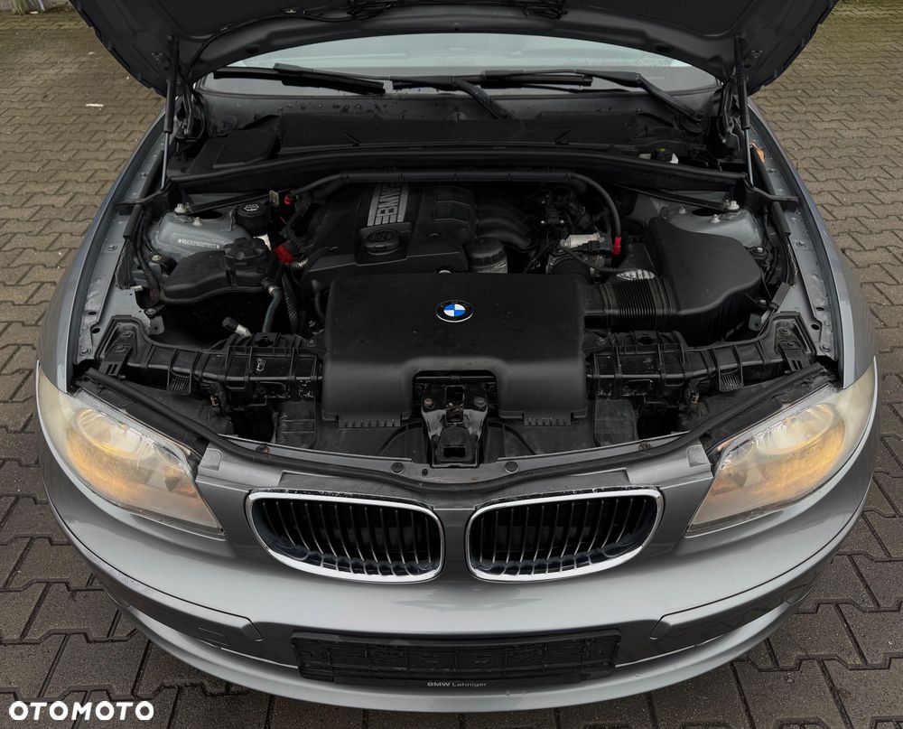 BMW Seria 1 116i - 23