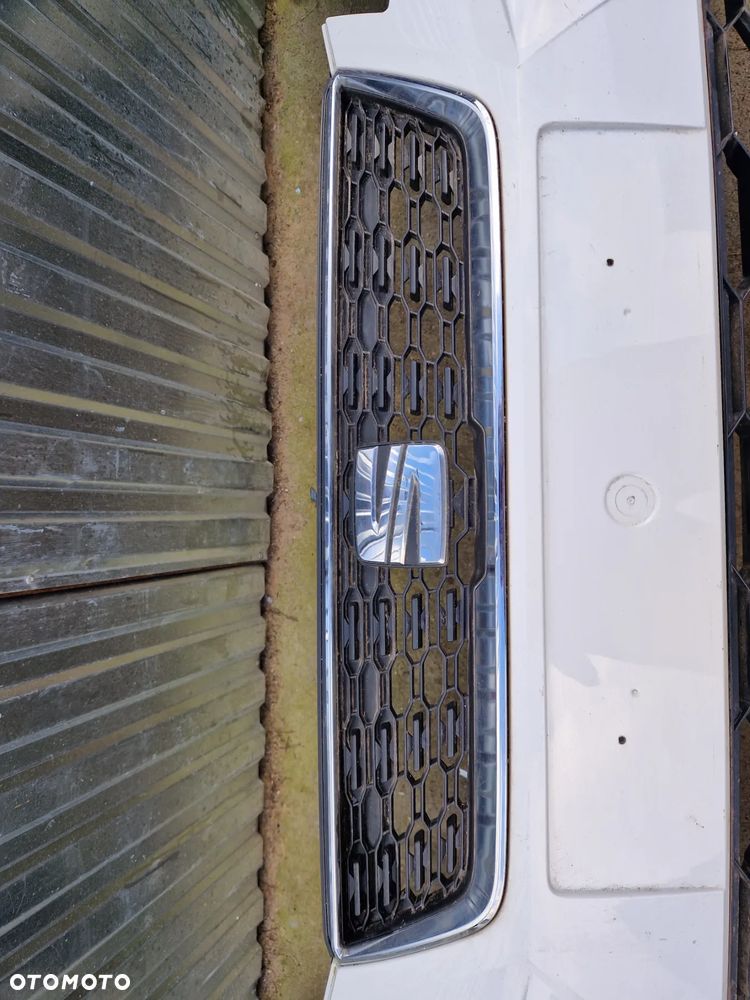 Seat Ibiza V 6F0 Zderzak Przód przedni bez PDC - 6