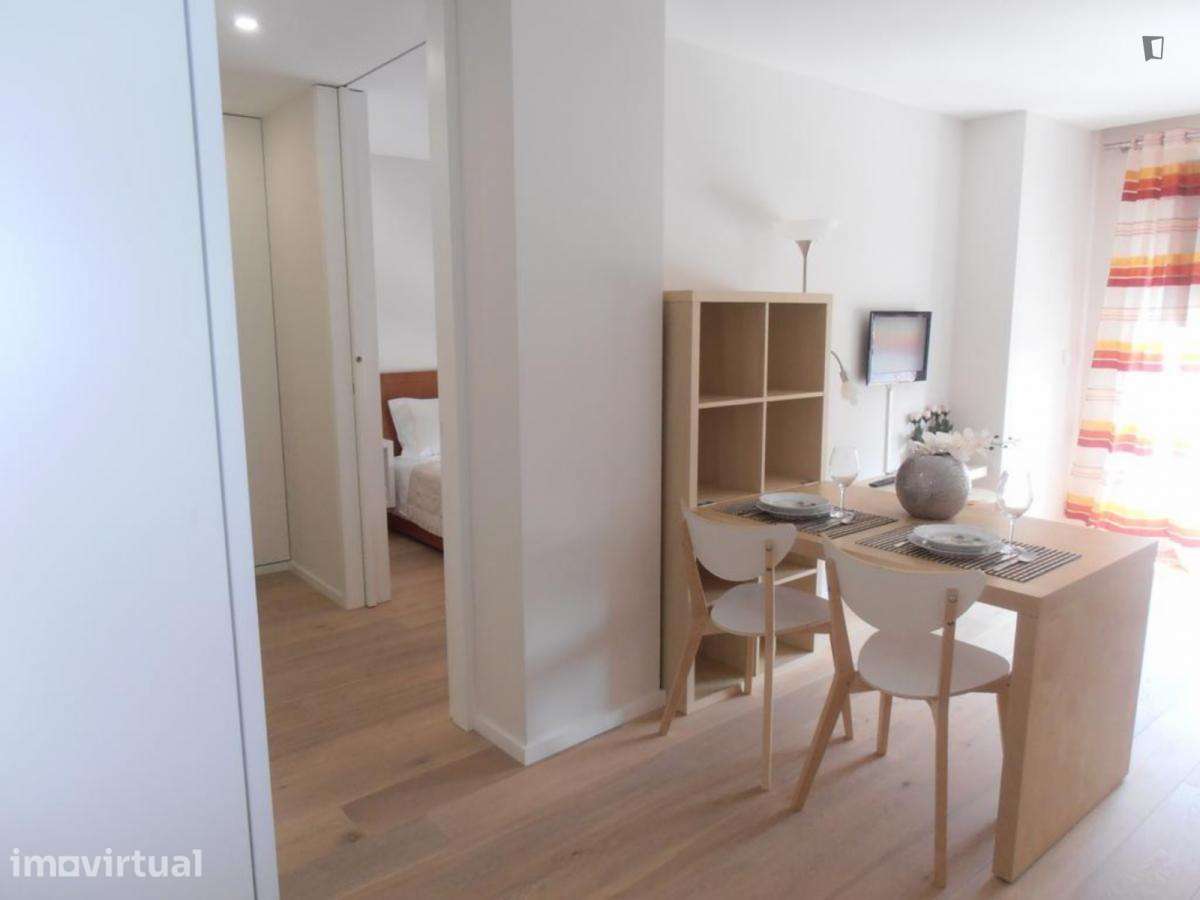 Apartamento com 1 quartos - localizado em Santo Ildefonso Porto - Grande imagem: 5/18