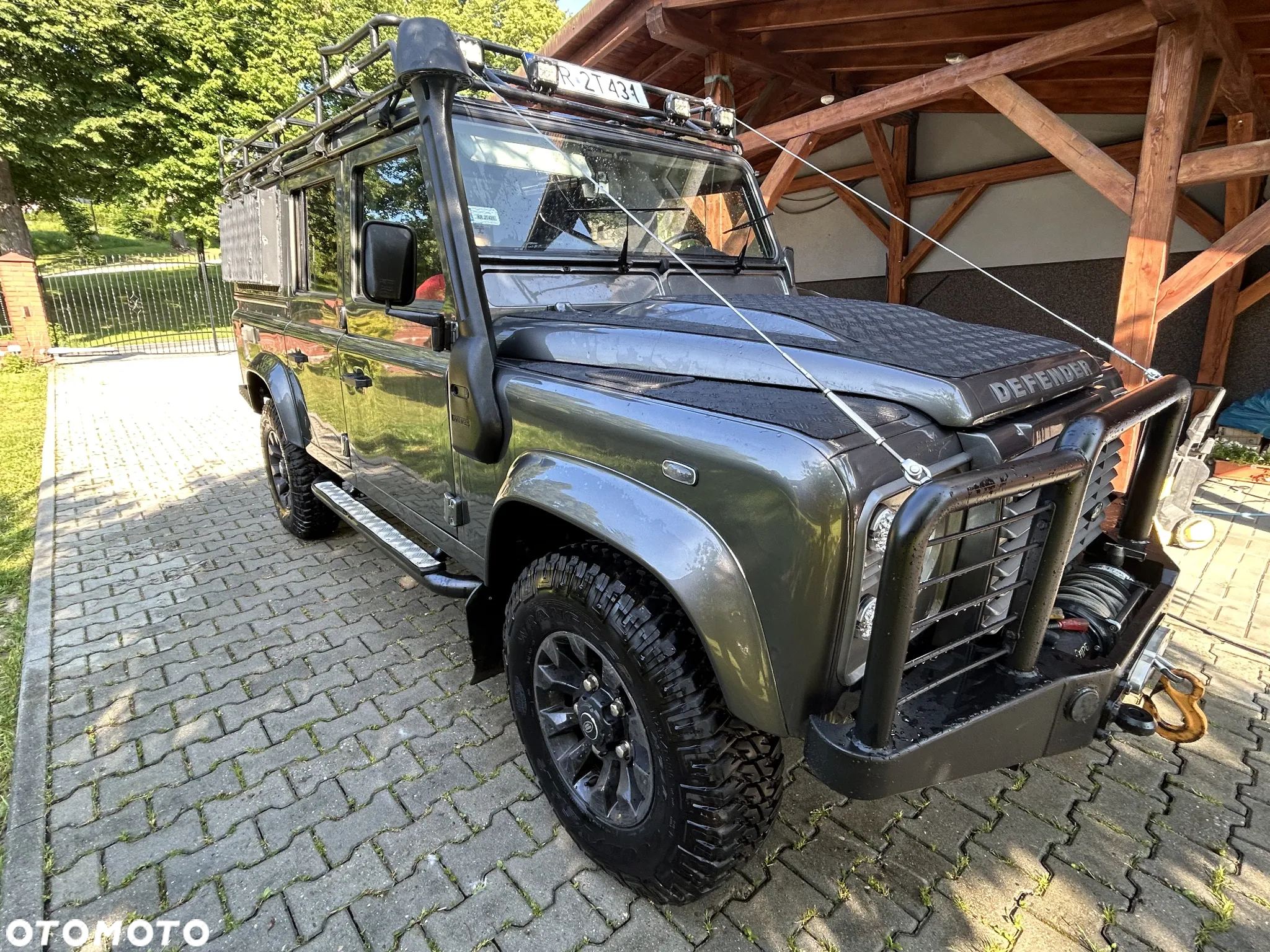 Land Rover Defender 110 2.2 TD4 E Utility - 3