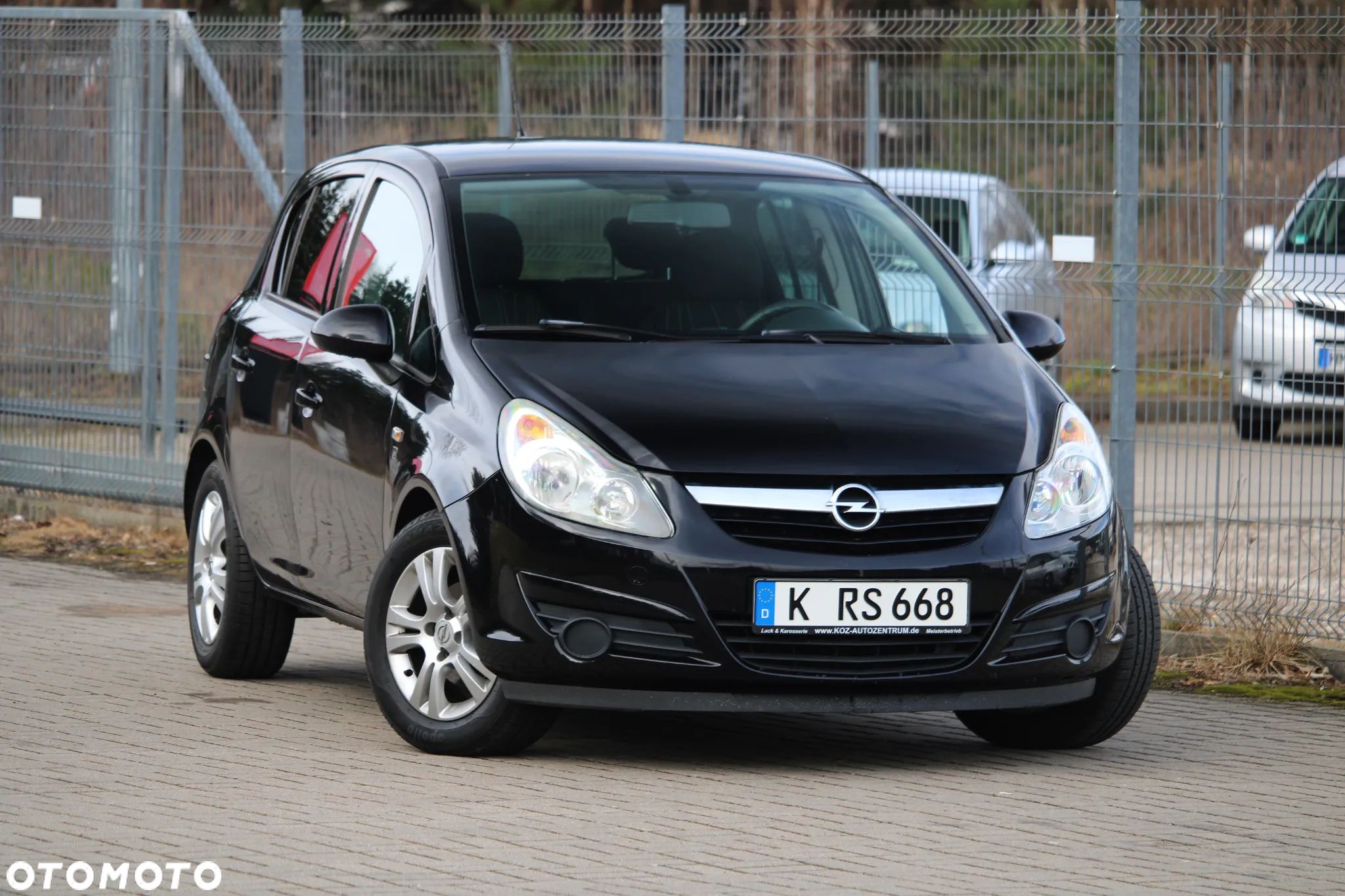 Opel Corsa - 1