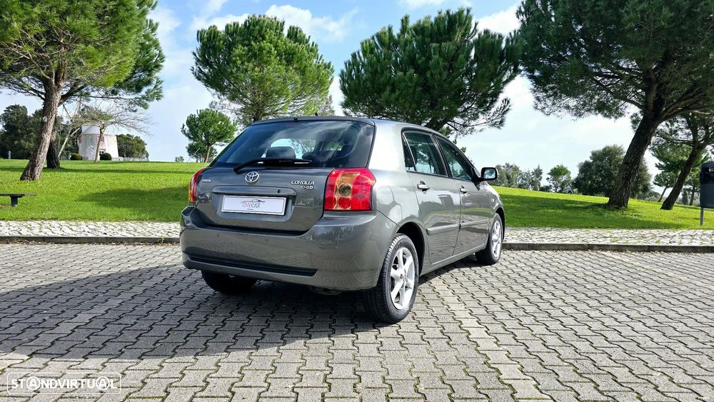 Toyota Corolla 1.4 D-4D Sol - 4