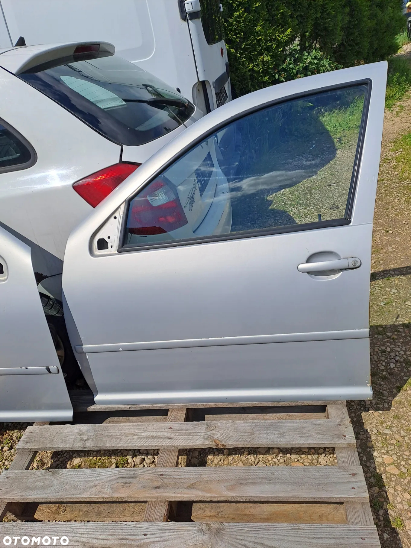 Volkswagen Golf IV 5D drzwi kompletne klapa kod lakieru LB7Z i inne - 7
