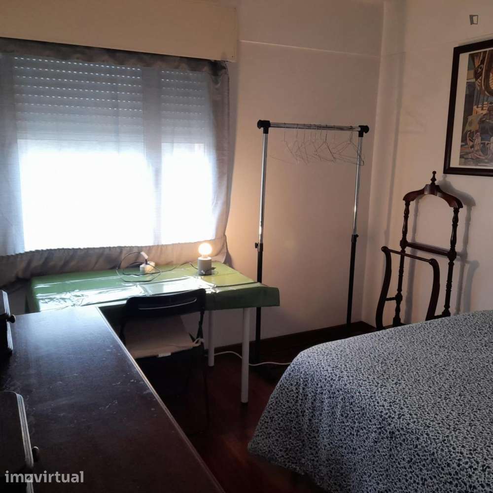 Quarto - localizado em Carnide Lisbon - Grande imagem: 2/18