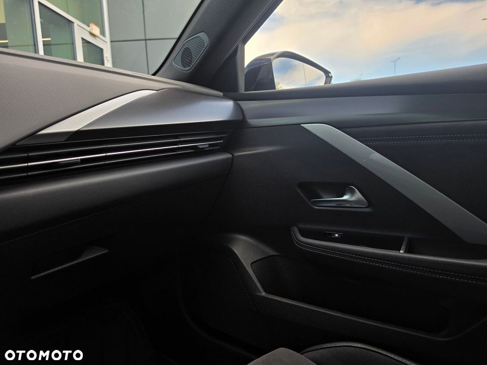 Opel Astra - 32