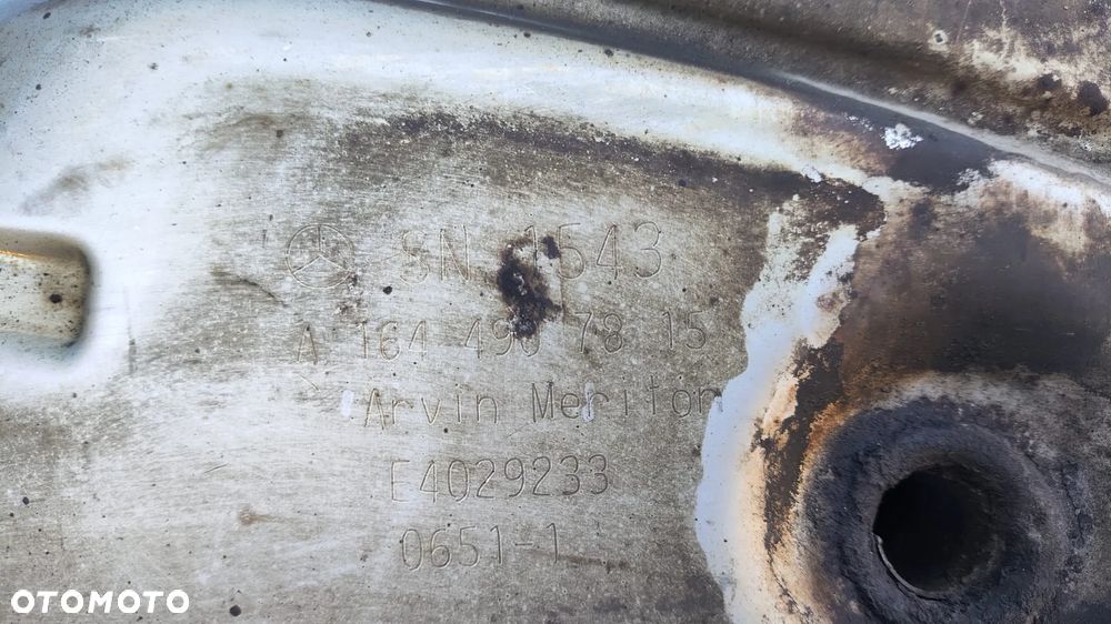 TŁUMIK LEWY PRAWY WYDECH RURA WYDECHOWA KOMPLETNY A1644907815 A1644903015 MERCEDES ML W164 LIFT 300CDI 3.0 CDI V6 OM642 - 8