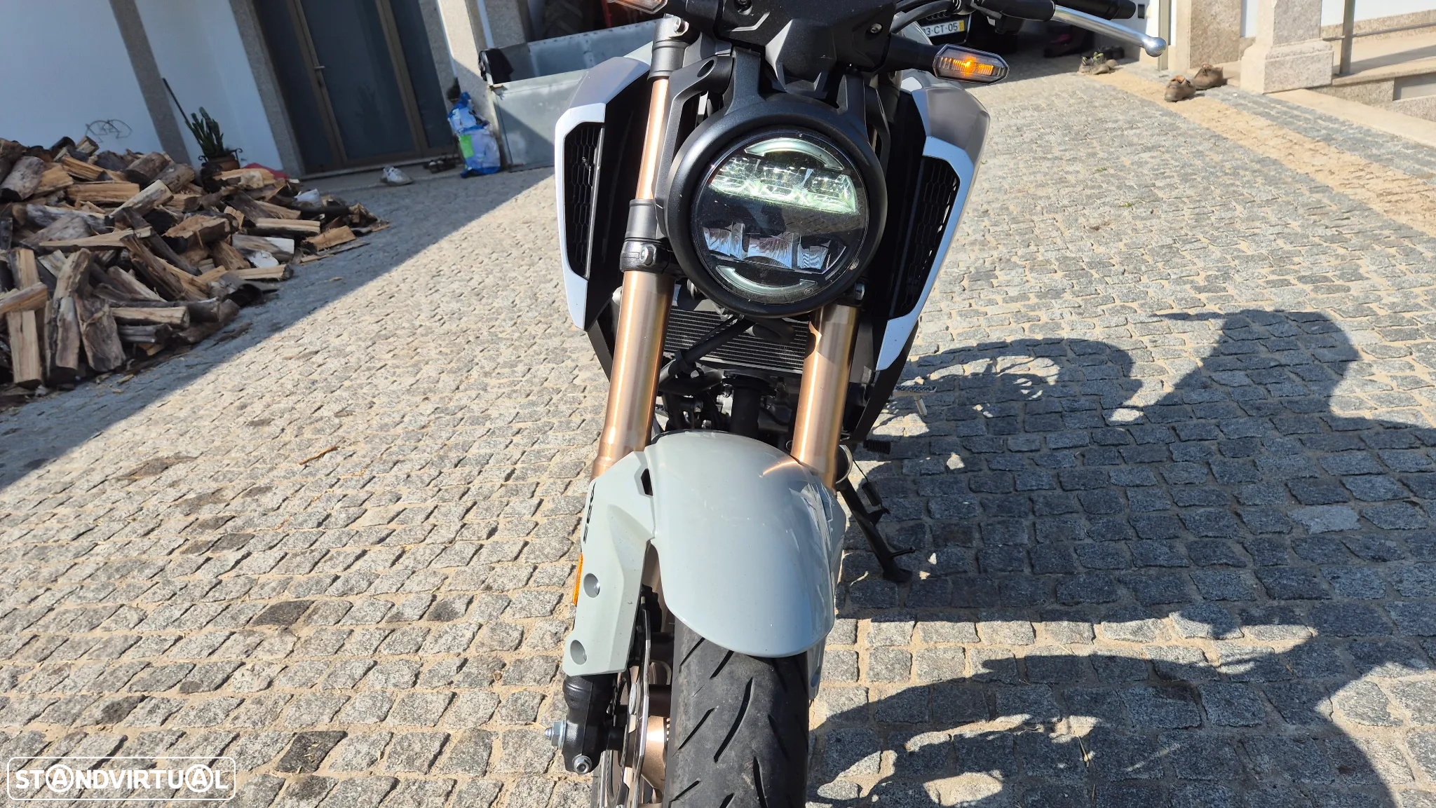 Honda CB R - 5