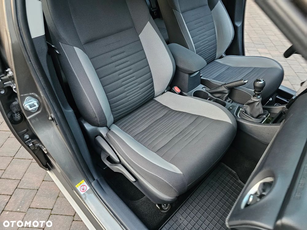 Toyota Auris 1.6 Premium - 11