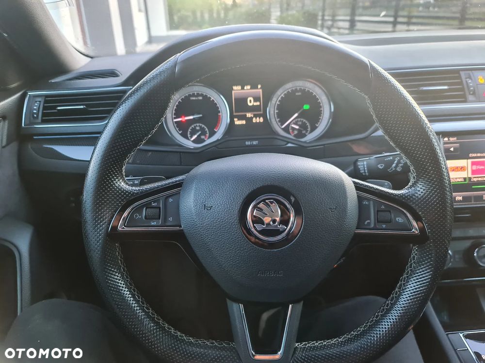 Skoda Superb 2.0 TDI Sportline DSG - 6