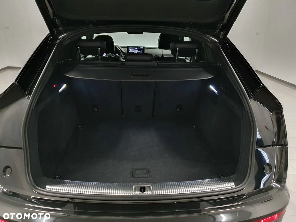 Audi Q5 40 TDI quattro S tronic S line - 38