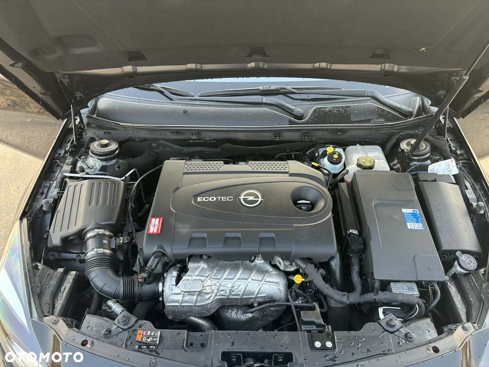 Opel Insignia - 32