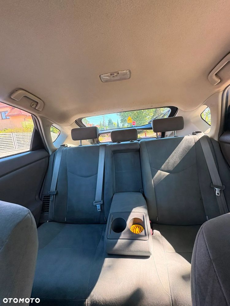 Toyota Prius - 33