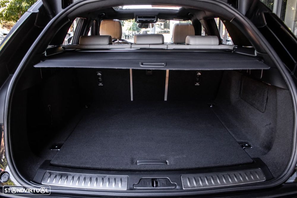 Land Rover Range Rover Velar D200 R-Dynamic SE - 26