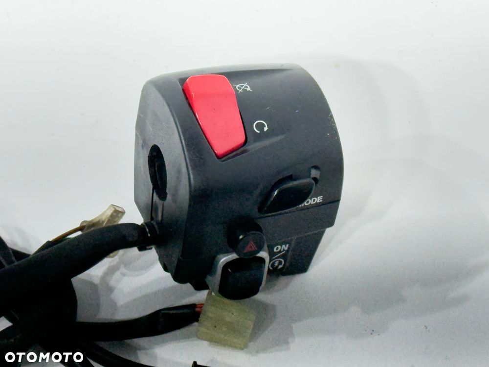 Przełącznik P  Yamaha T-Max  530  560   TMAX    18-21 - 2
