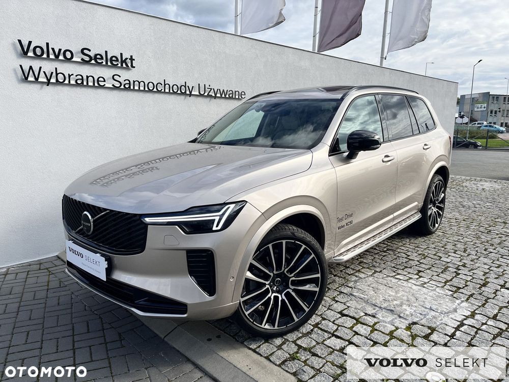 Volvo XC 90 - 1