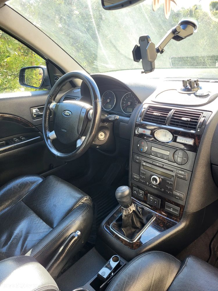 Ford Mondeo 2.0 TDCI Ghia X - 6