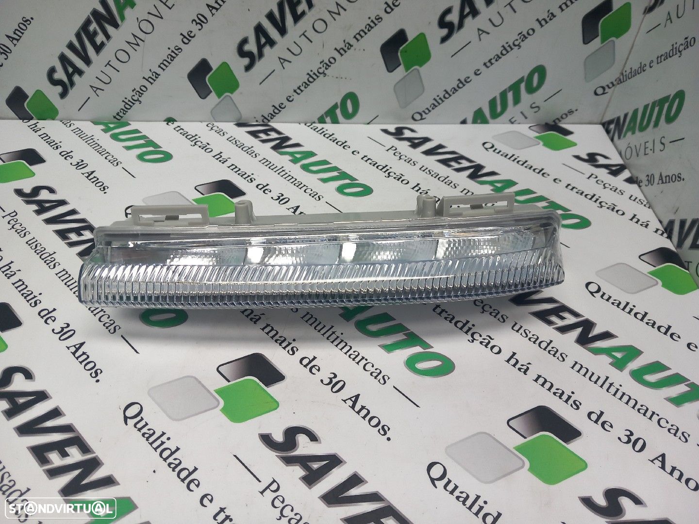 Farol Nevoeiro Mercedes-Benz C-Class (W204) - 1