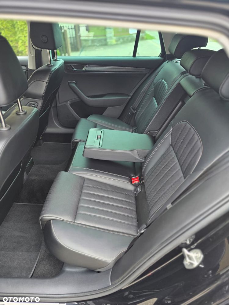 Skoda Superb 2.0 TDI DSG Premium Edition - 13
