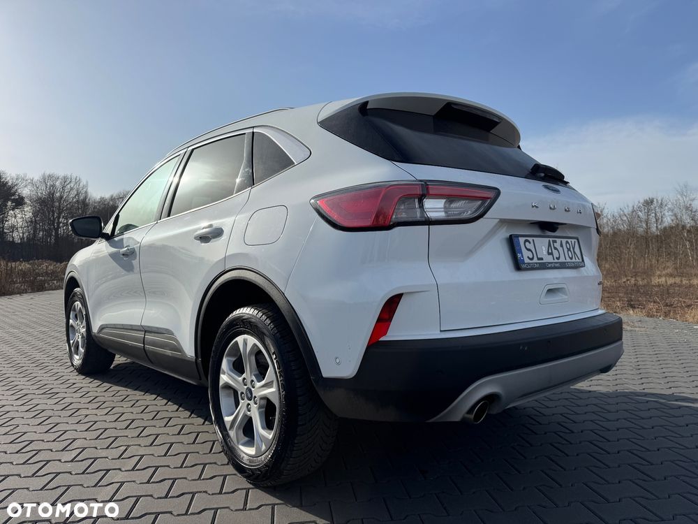 Ford Kuga 2.5 FHEV FWD Titanium - 5