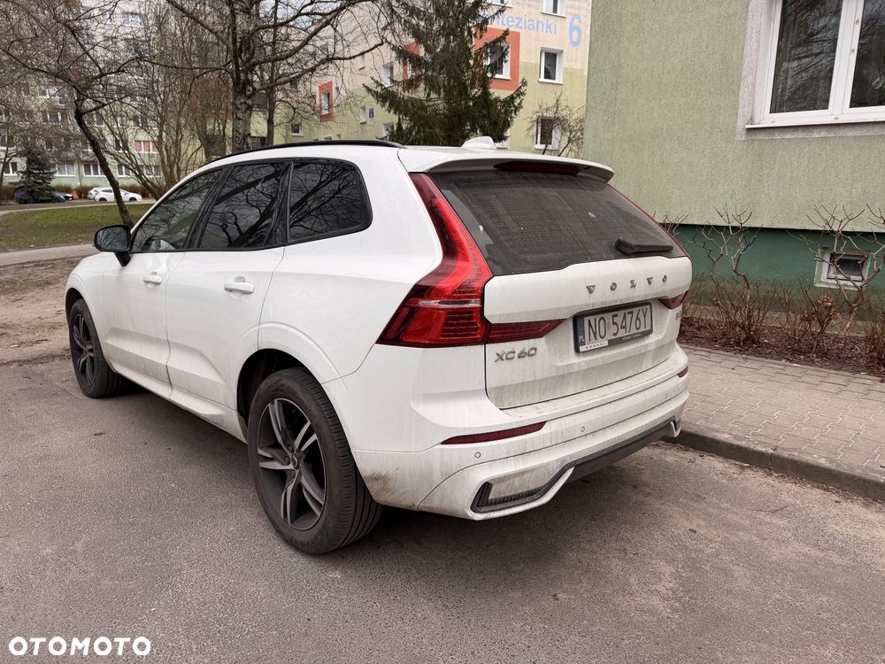 Volvo XC 60 B4 D AWD R-Design - 2