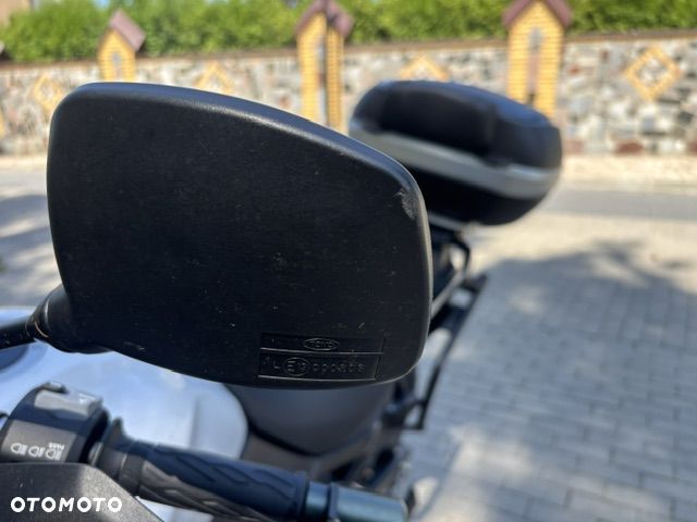 Suzuki V-STROM - 11