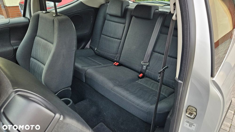 Peugeot 207 1.4 Trendy - 7