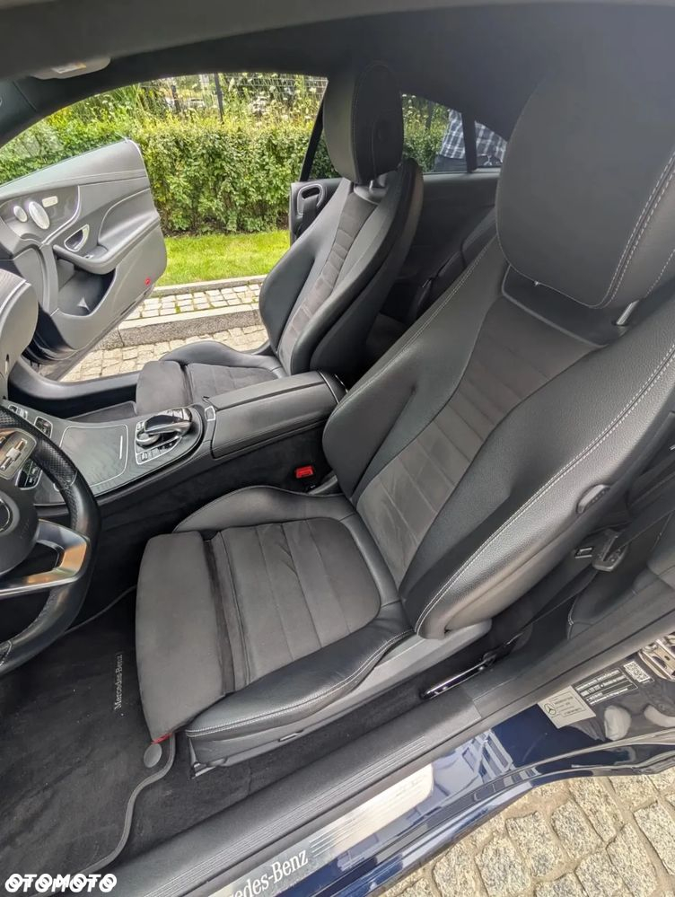 Mercedes-Benz Klasa E 220 d Coupe 4-Matic 9G-TRONIC - 13