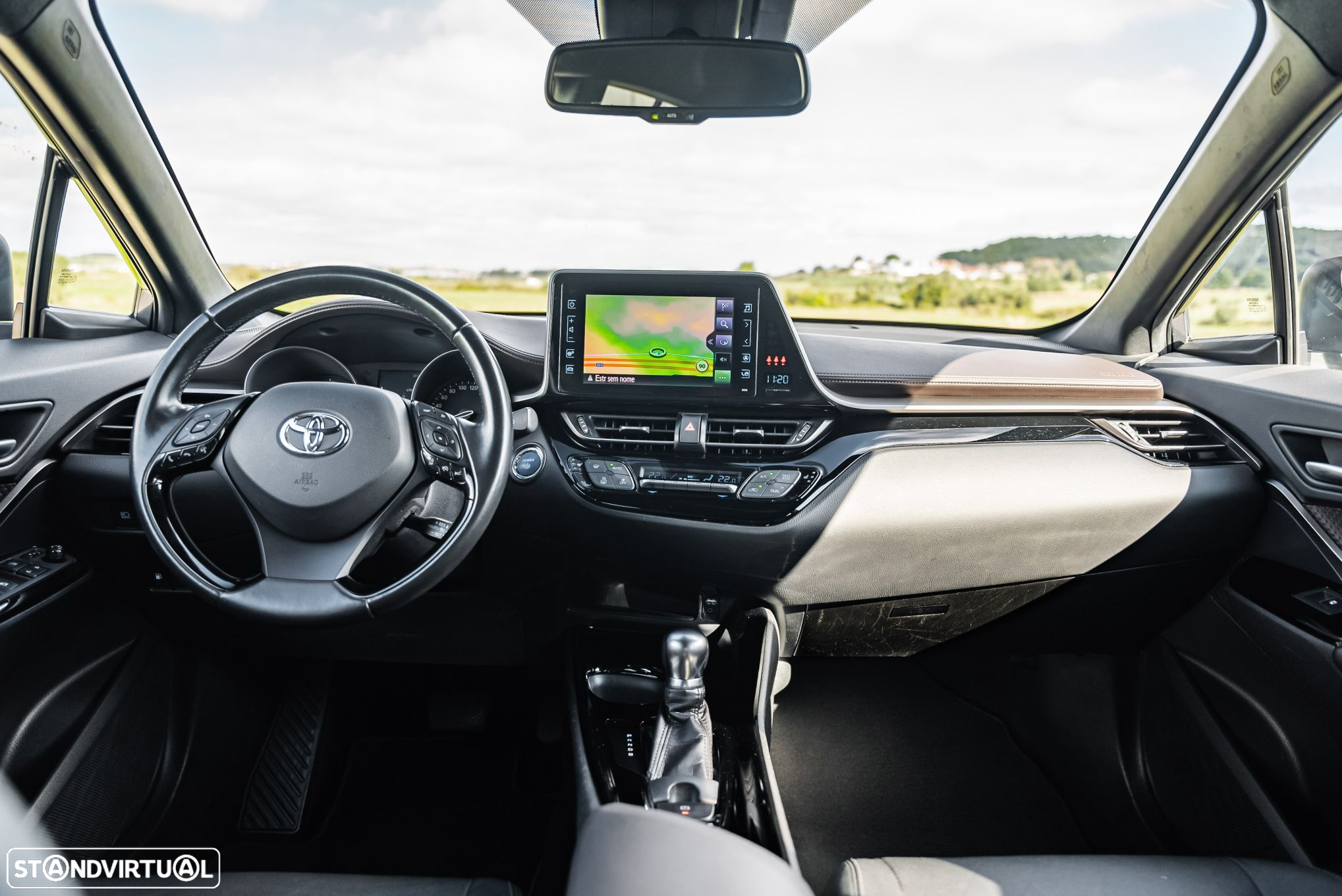 Toyota C-HR 1.8 HSD Exclusive+P.Luxury - 9