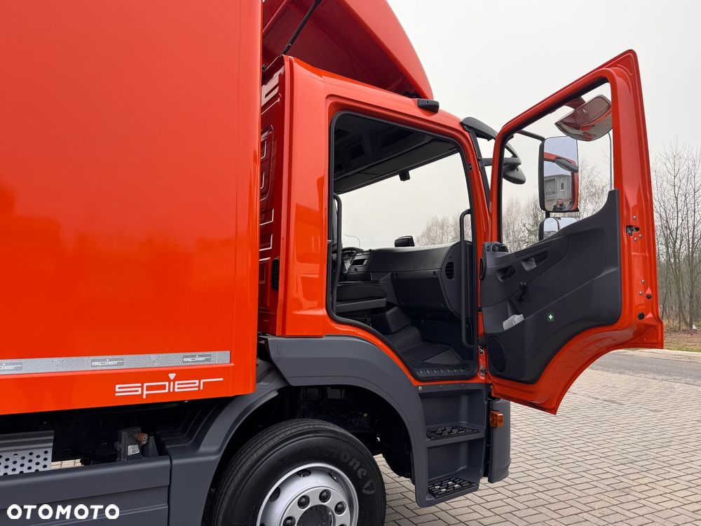 Mercedes-Benz ATEGO - 28