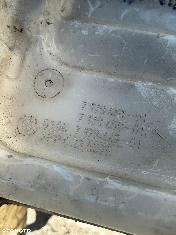 ZBIORNICZEK SPRYSKIWACZY BMW E60 E61 7179451 - 2