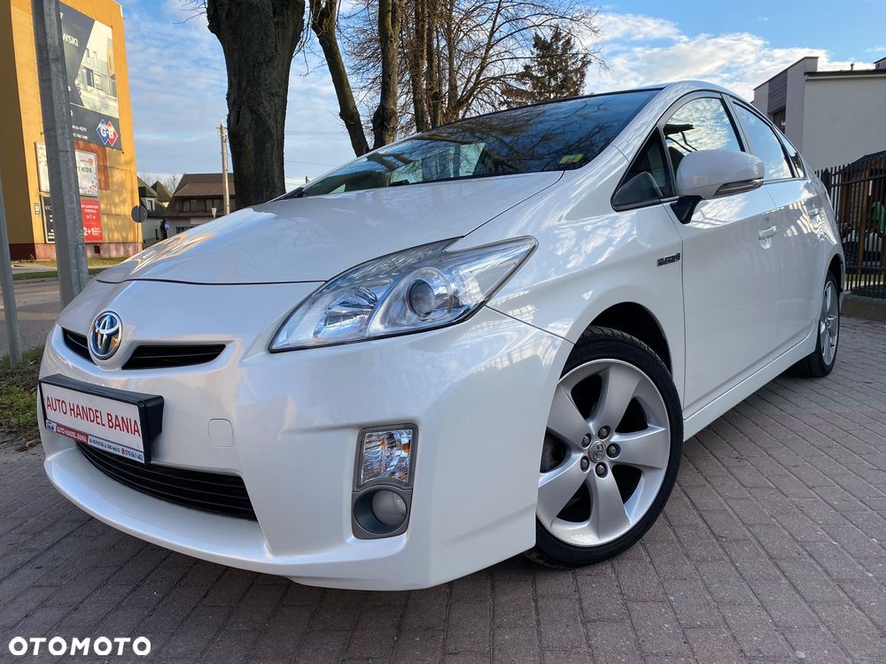 Toyota Prius (Hybrid) Comfort - 2