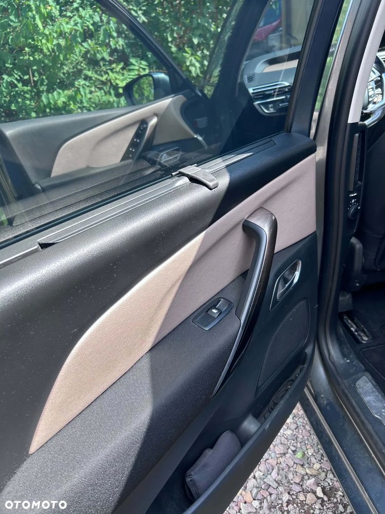 Citroën C4 Picasso 1.6 e-HDi Exclusive - 17