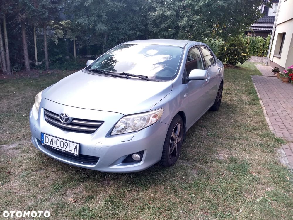 Toyota Corolla - 4