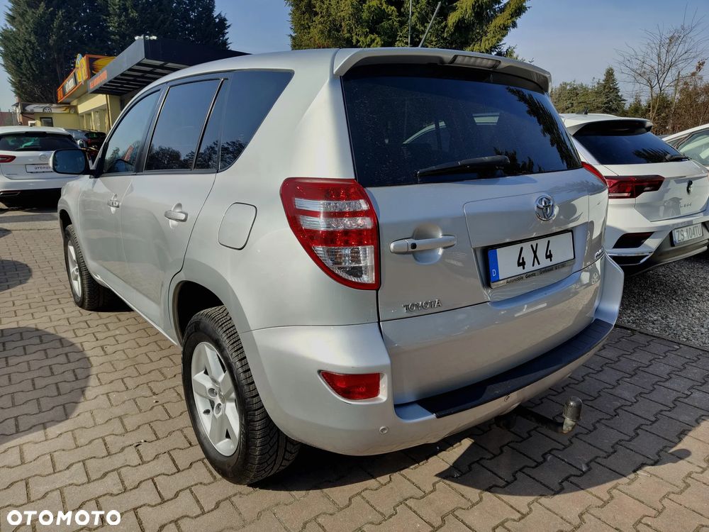 Toyota RAV4 2.0 4x4 Travel - 6